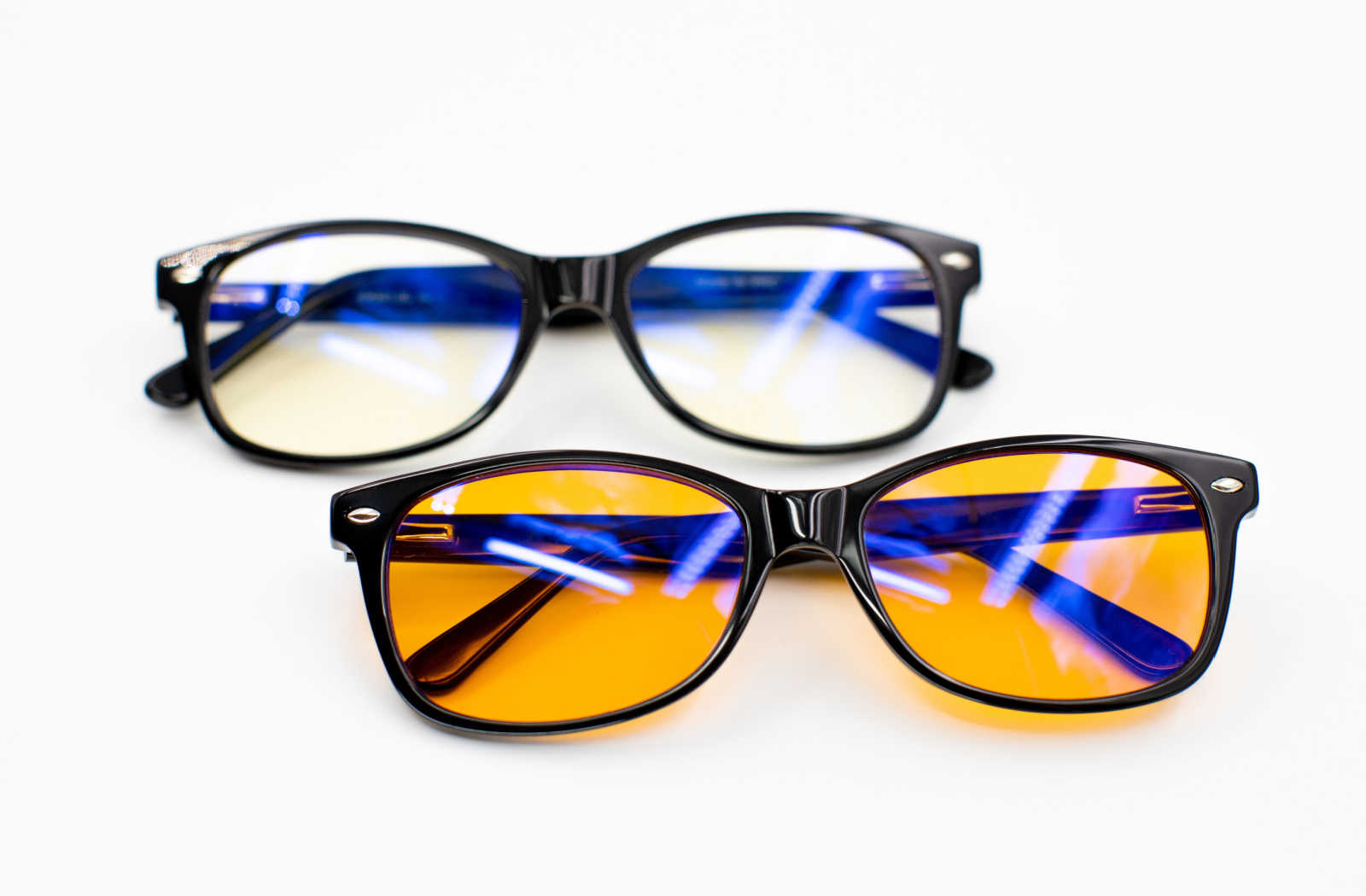 Why Your Lenses Need a Blue Light Glasses Coating, Blog